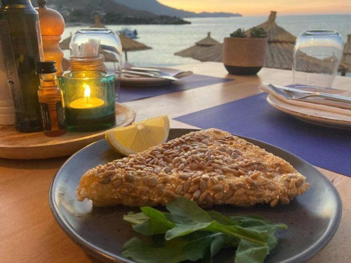 Molos Beach Rooms Kíssamos Eksteriør bilde