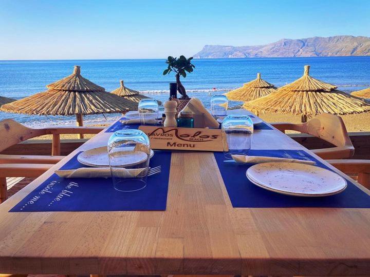 Molos Beach Rooms Kíssamos Eksteriør bilde